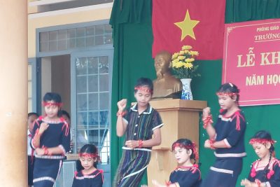 TRƯỜNG TH Y JÚT TỔ CHỨC KHAI GIẢNG NĂM HỌC 2023-2024