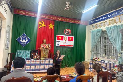 Món quà từ Liên đội tuy nhỏ nhưng hi vọng có thể tiếp sức các em trong quá trình học tập tại trường. Chúc các em thật nhiều sức khoẻ, chăm ngoan và học giỏi.