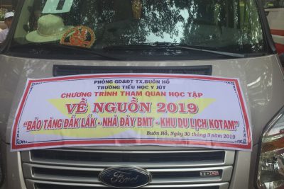 Hoạt động tham quan học tập của học sinh trường Tiểu học Y Jút theo chủ đỉểm: Em yêu tổ quốc em